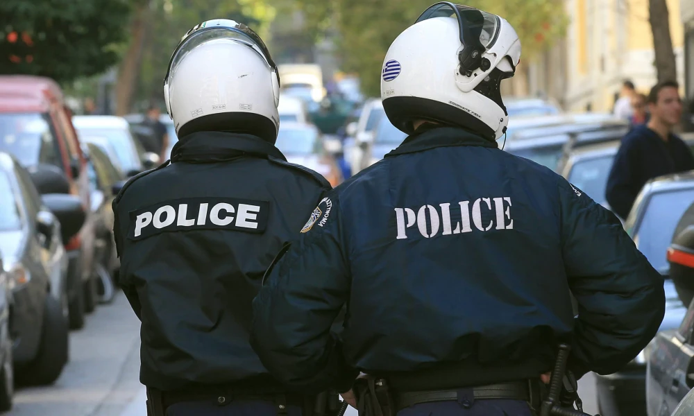 Στη Φλώρινα πιάστηκε φορτηγό από την Αλβανία μετέφερε λαθραία 2,5 τόνους φρέον